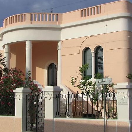 Villa Nel Salento - Ampie Camere E Giardino, Fino A 9 Persone Barbarano del Capo Eksteriør billede