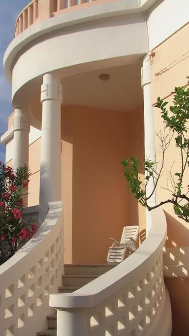 Villa Nel Salento - Ampie Camere E Giardino, Fino A 9 Persone Barbarano del Capo Eksteriør billede