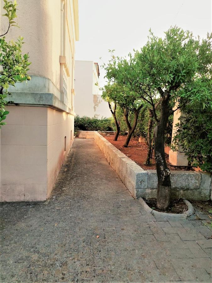 Villa Nel Salento - Ampie Camere E Giardino, Fino A 9 Persone Barbarano del Capo Eksteriør billede